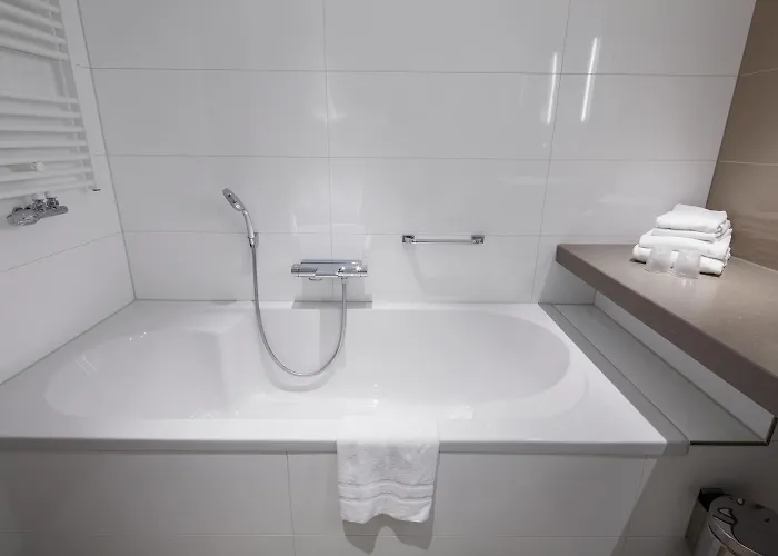 Family Hotel: Van Der Valk Hotel Haarlem