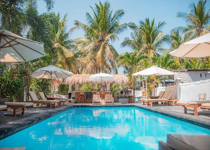 Cheap hotel: Color Cottage