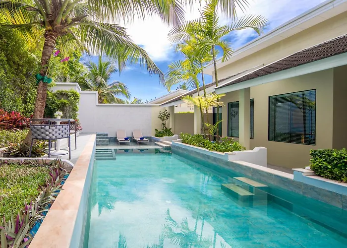 Hotel with view: Craft Resort & Villas, Phuket Town