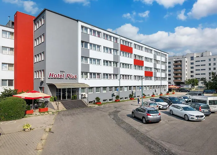 Luxury hotel only: Hotel Plus