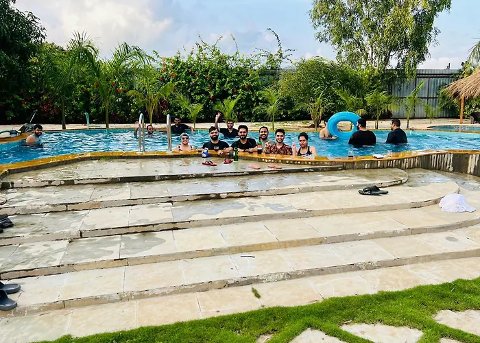 Voyage Zo Lonavala
