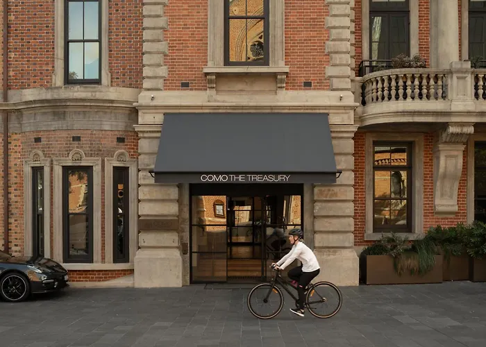 Resorts Guide Como The Treasury