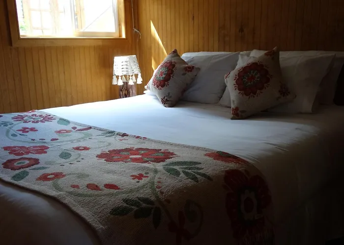 Hostal Lago Cóndor