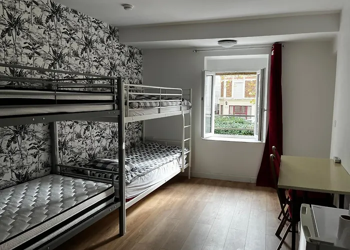 Auberge: Chez Mia Paris