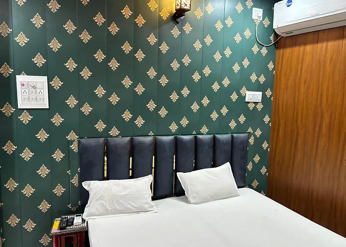 Guest house: Bhadra Kali Guest House