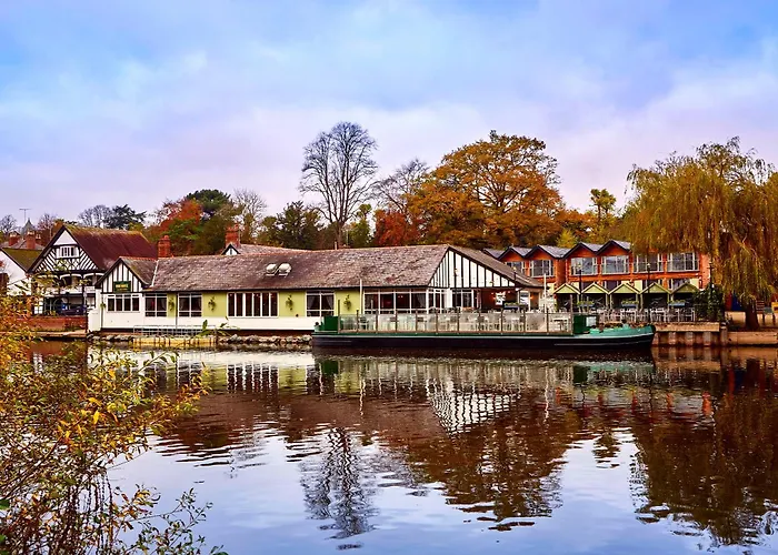 The Boathouse Inn & Riverside Rooms