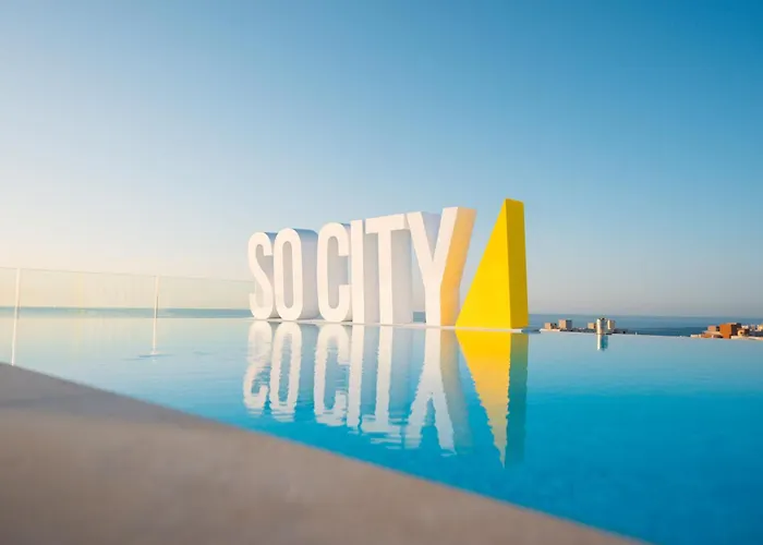 Hotel con piscina: So City Hotel Adults Only