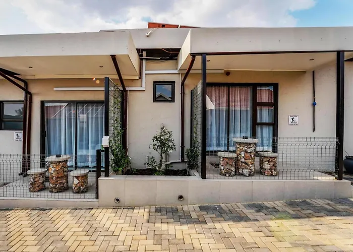 Ava Guest House
