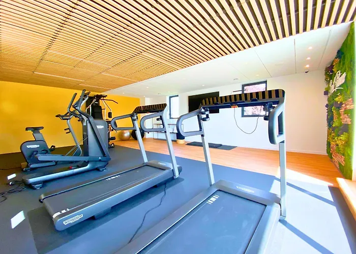 Brit Hotel Piscine & Spa - Fougeres