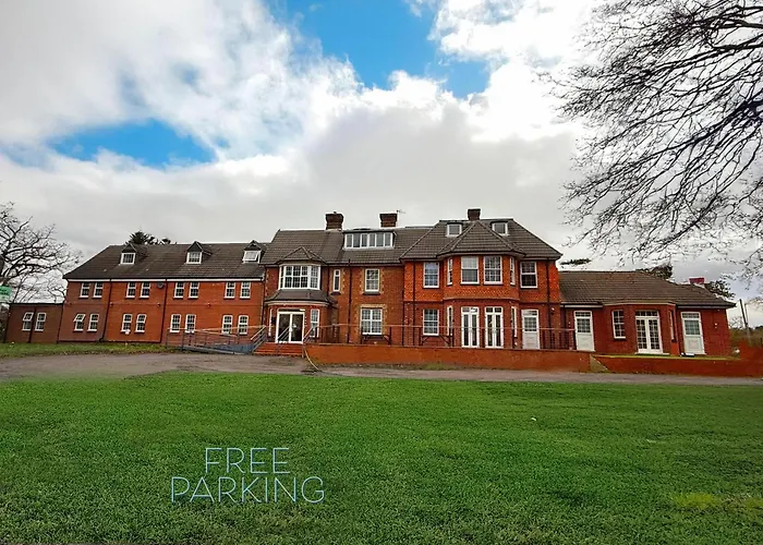 3 star hotels Trivelles Gatwick & Airport Parking
