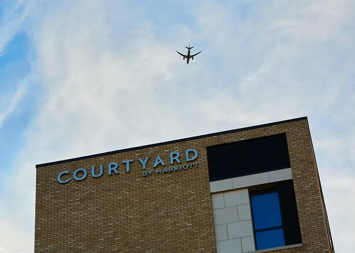 Hotel suites Courtyard By Marriott London City Airport