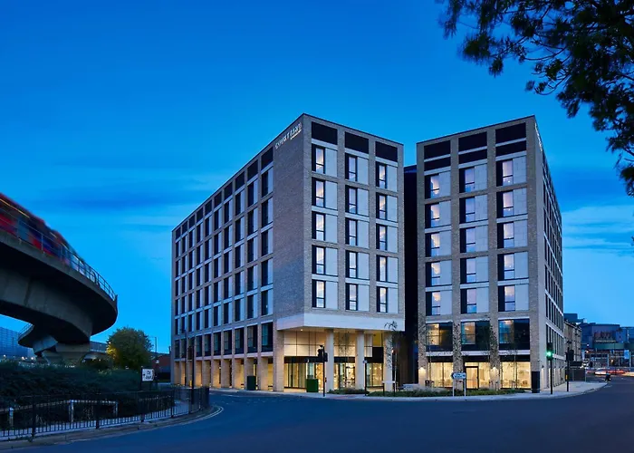 Hotel suites Courtyard By Marriott London City Airport