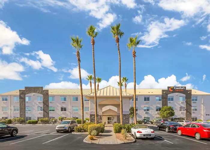 Hotel con piscina: Comfort Suites At Tucson Mall