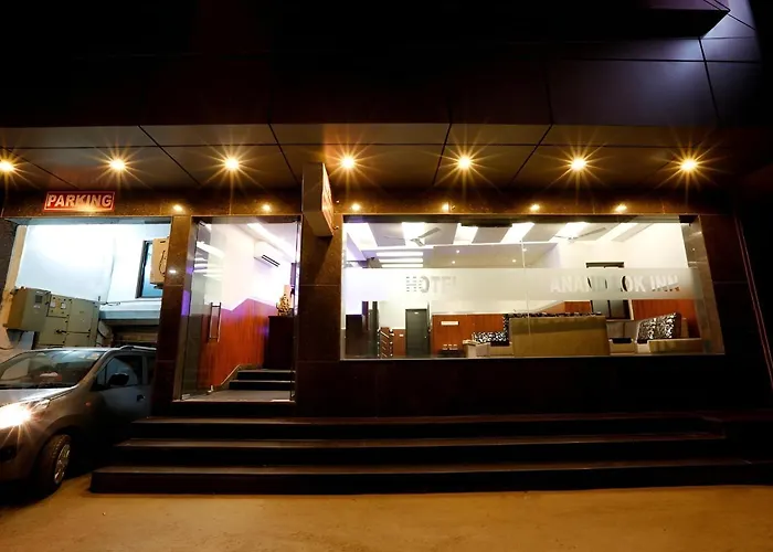 Resort: Hotel Anand Lok Inn At Delhi Airport By Arch Group