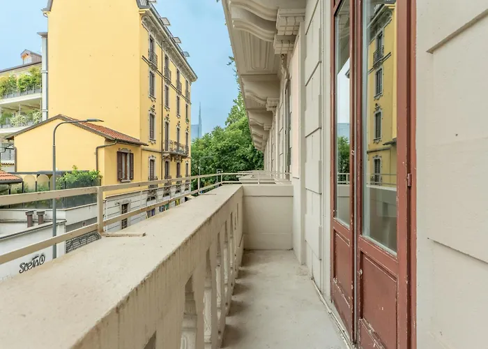 Hôtel avec vue: Montello Suites Foresteria Lombarda