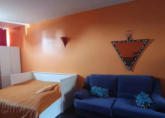 Alojamento com o café da manhã Apenas: Porto Riad - Guest House