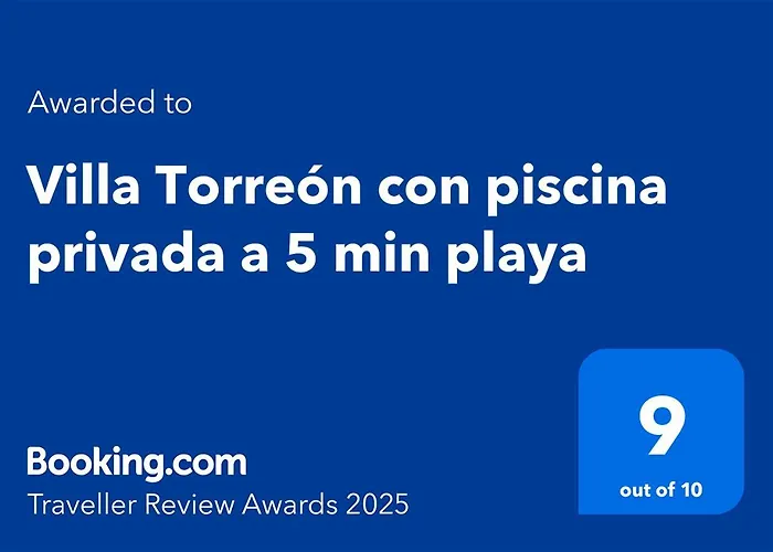 Casa de vacaciones: Villa Torreón con piscina privada a 5 min playa