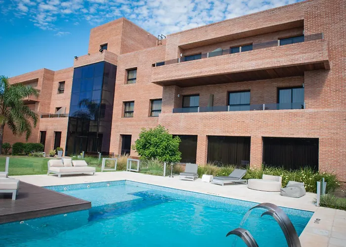 Neper Hotel