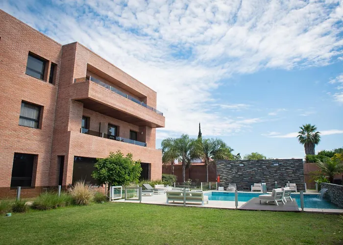 Neper Hotel