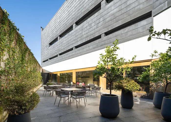 Hotel con piscina: Almapamplona - Muga de Beloso