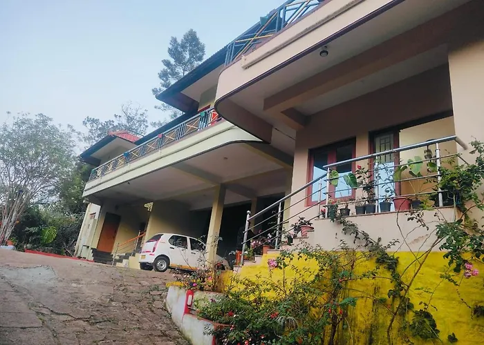 Hillview Holiday Home