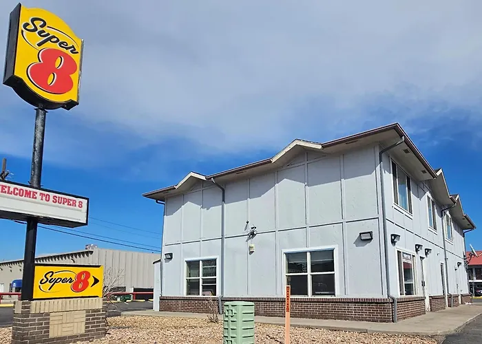 Super 8 By Wyndham Central