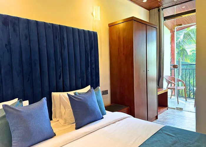 Cheap hotel: Queens Mount
