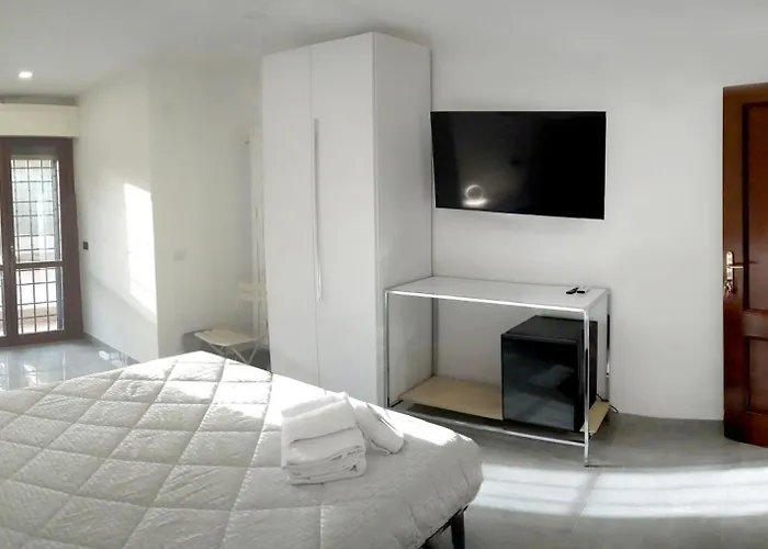 3 star hotels La Fiera Guesthouse