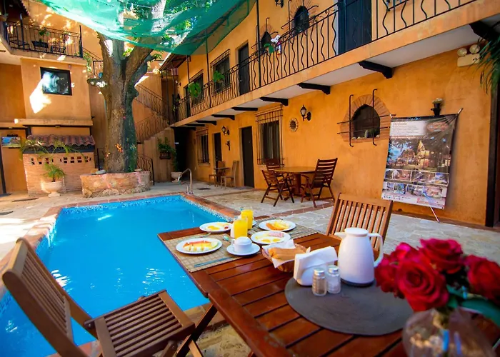 Hoteles con Jacuzzi Mansion Colonial Boutique Pool Jacuzzi Bar Restaurant By Btc Group Crypto