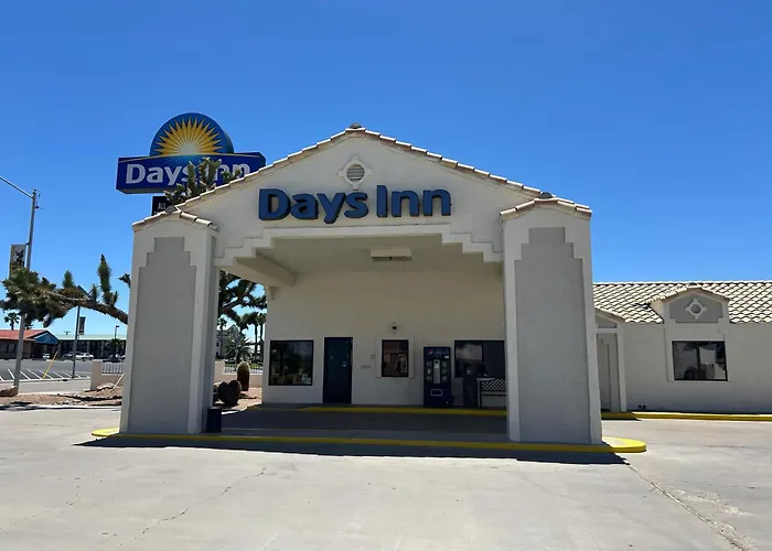 Dog friendly hotels Days Inn By Wyndham Kingman West