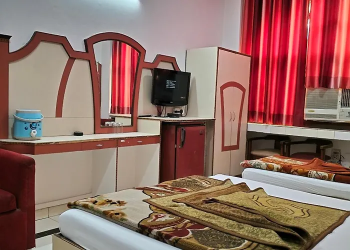 Guest house: Hotel Yatri International
