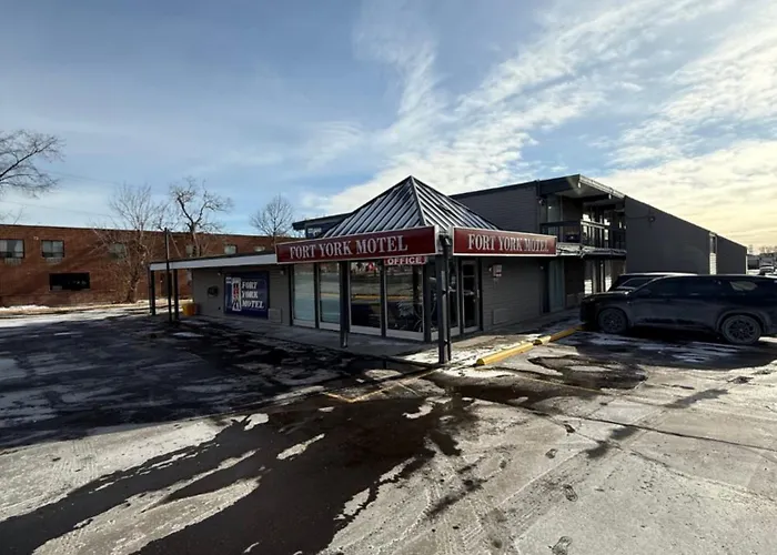 Fort York Motel