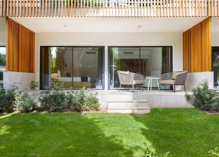 Las Gaviotas Suites Hotel & Spa