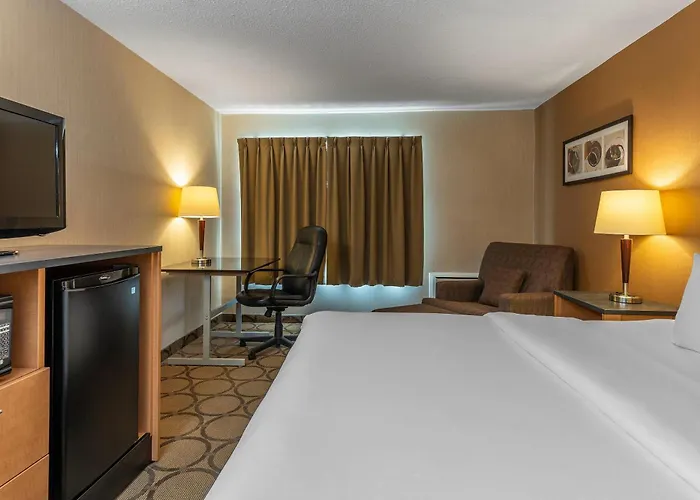 Comfort Inn West