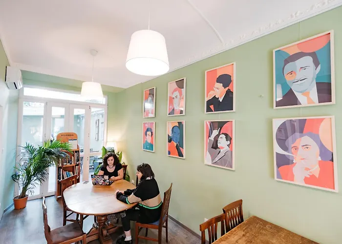 Tomato Urban Retreat