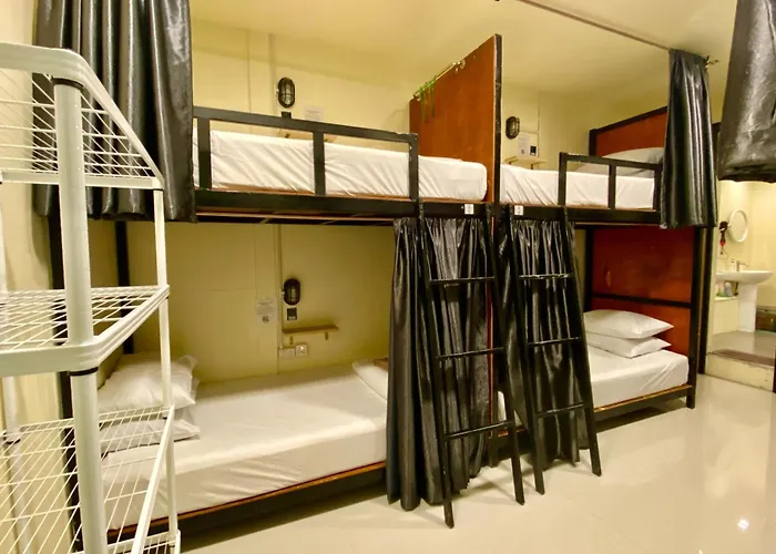 Herberg: The Cocoon Hostel