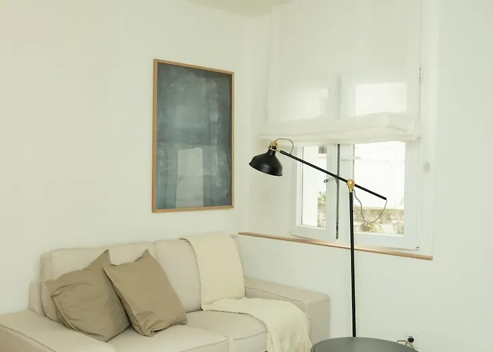 Chalet: Carvajal Street, Private Rooms