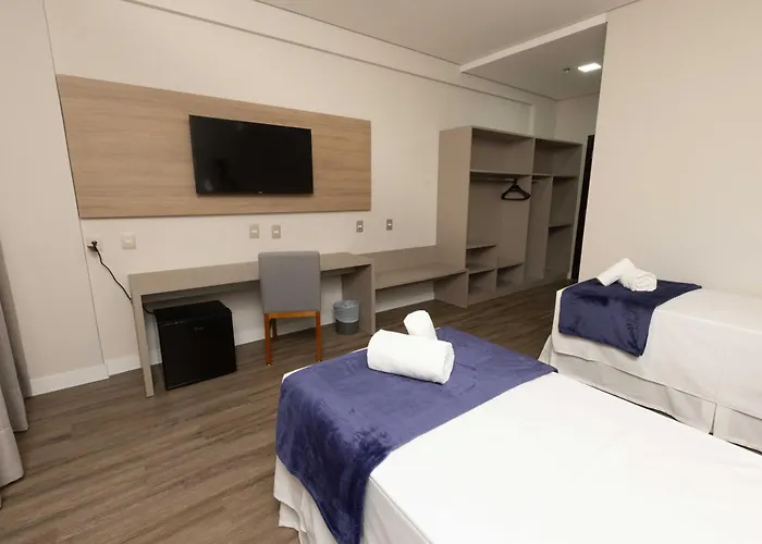 Hotel 3 estrelas: Rota 44 Hotel