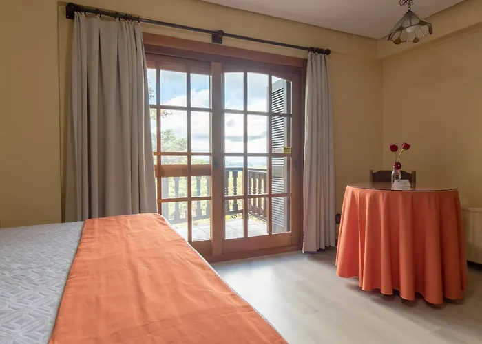 Hotel de pingue-pongue: Residencial Vale Dourado