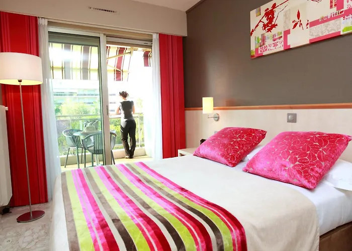 Familiehotel: The Originals Boutique, Hotel Les Strelitzias