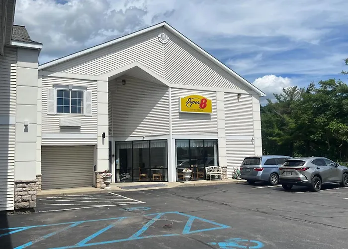 Super 8 By Wyndham Albany