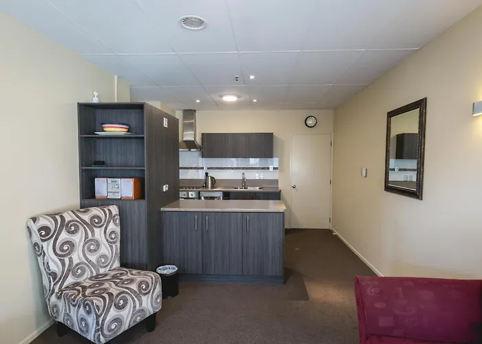 5 star hotels Lomond Lodge & Apartments