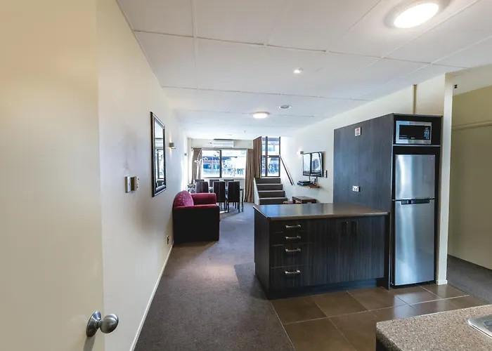 5 star hotels Lomond Lodge & Apartments