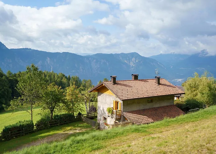 Baita Angomà sopra Levico a 1150m