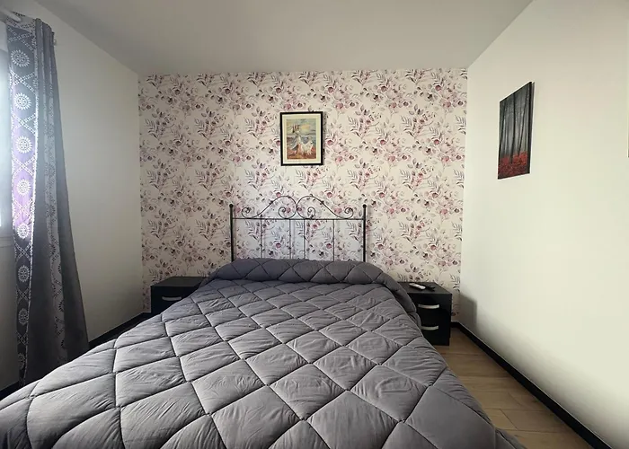Hotel barato: Hostal Las rejas