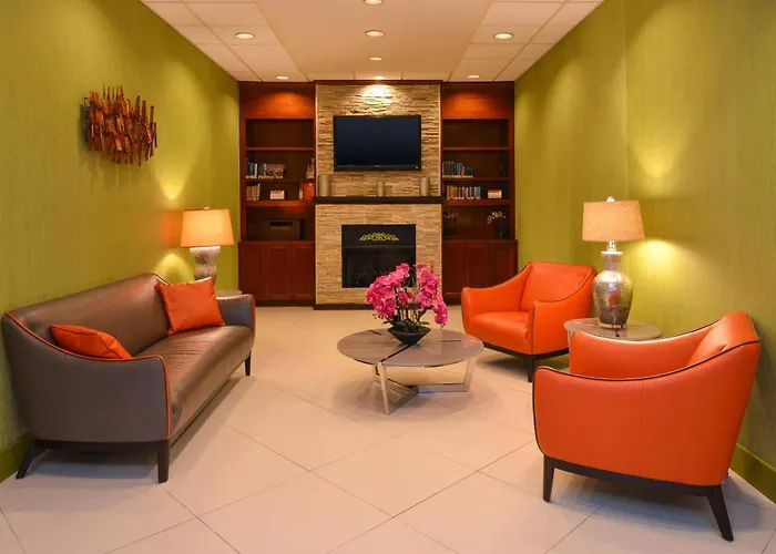 Country Inn & Suites By Radisson Airport Tn