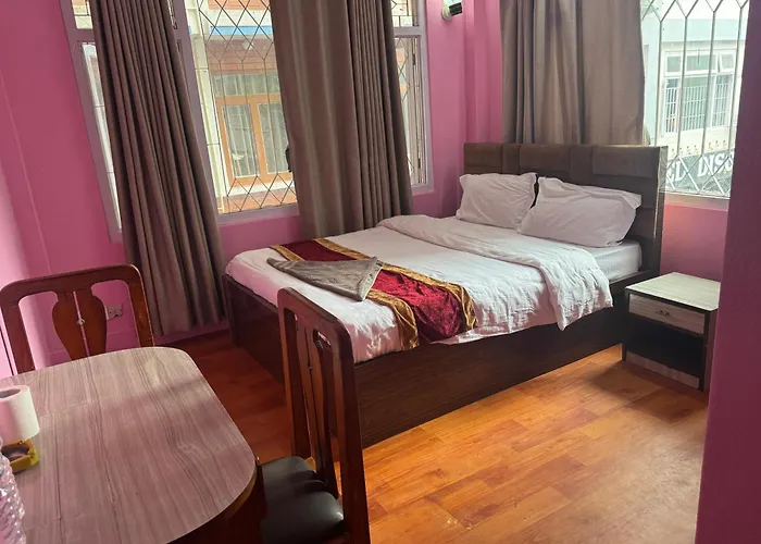 Guests house Om Tara Guest House Pvt Ltd