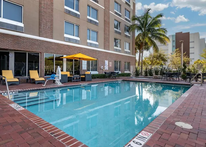 Cambria Ft Lauderdale, Airport South & Cruise Port