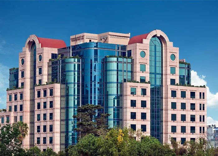 Marquis Reforma
