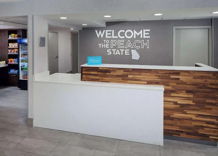Beach hotel: Hampton Inn Atlanta-Northlake